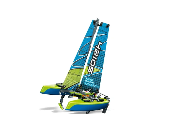 Technic 42105 Катамаран