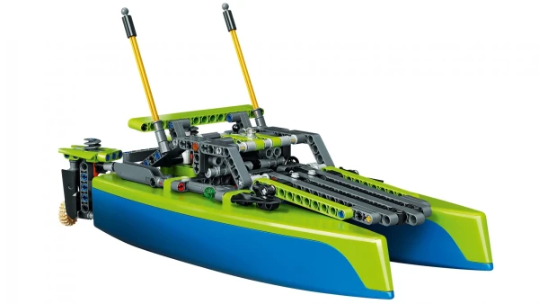 Technic 42105 Катамаран
