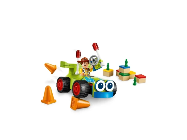 Toy Story 10766 Вуди на автомобиле
