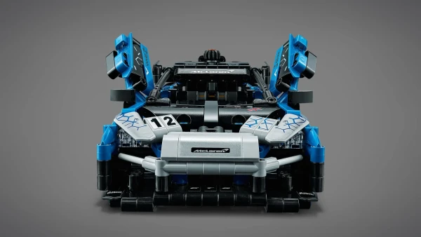 Technic 42123 McLaren Senna GTR