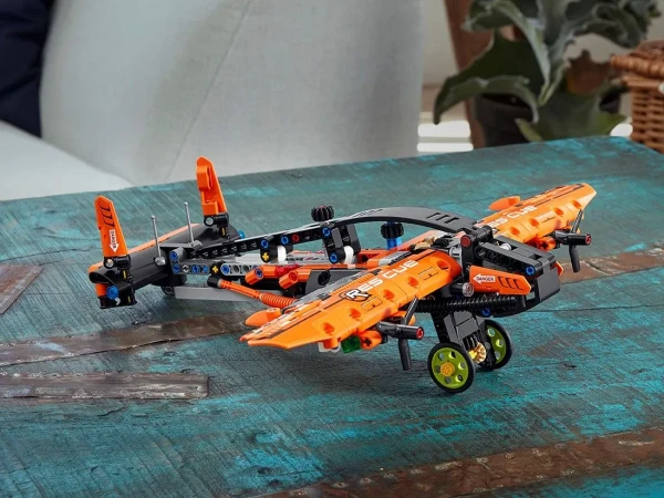 Technic 42120 Спасательное судно на воздушной подушке