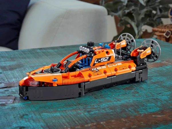 Technic 42120 Спасательное судно на воздушной подушке