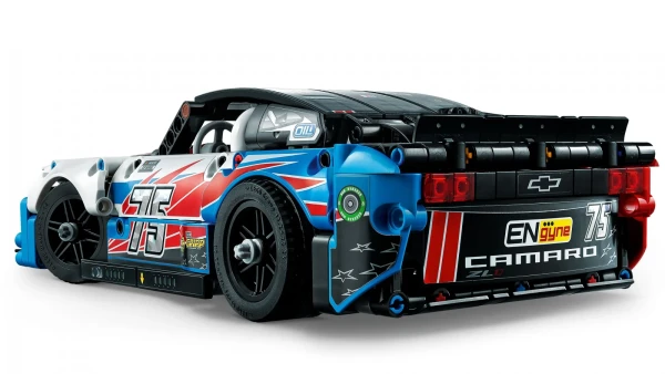 Technic 42153 Шевроле Камаро ZL1 нового поколения NASCAR