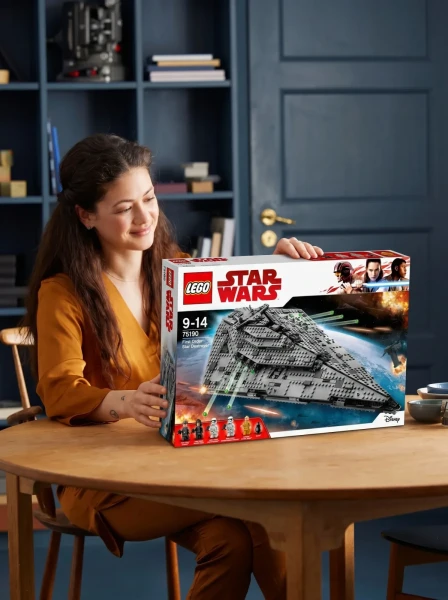 Star Wars 75190 Звёздный разрушитель Первого Ордена