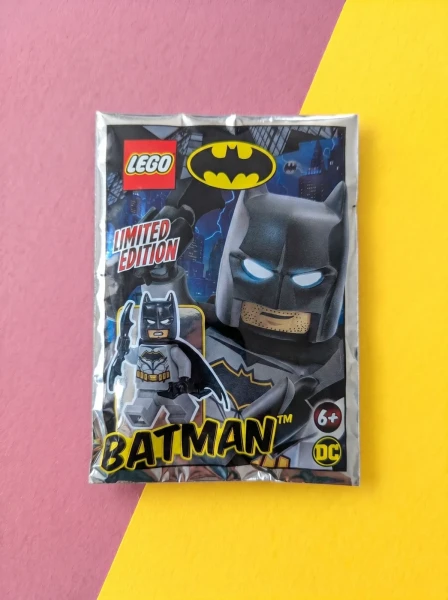 Magazine Gifts 211901 Batman with Bat-a-Rang