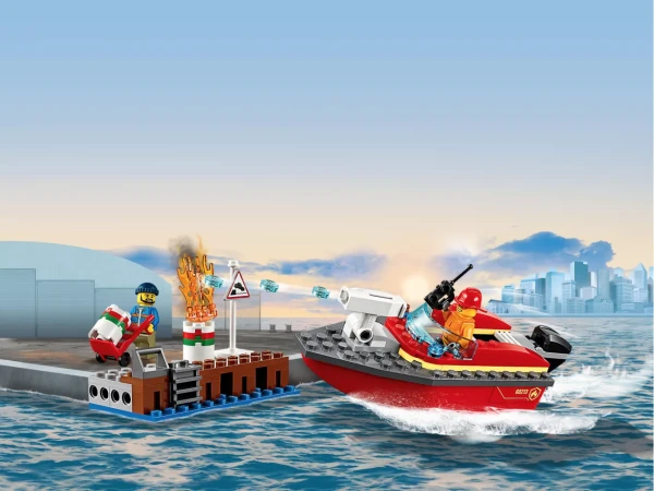 City 60213 Набор LEGO City 60213 «Пожар в порту»