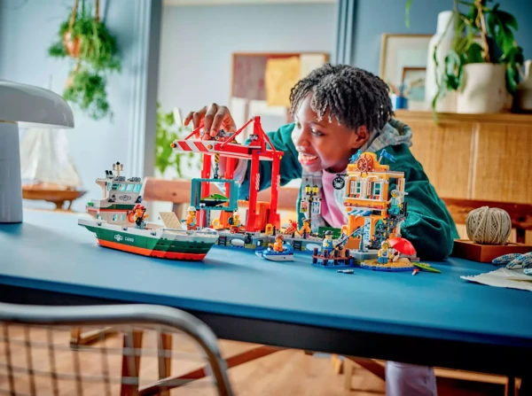 City 60422 Набор LEGO 60422 «Морской порт с грузовым судном»