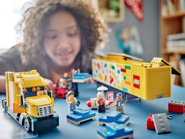 City 60440 LEGO 60440 «Желтый грузовик доставки»