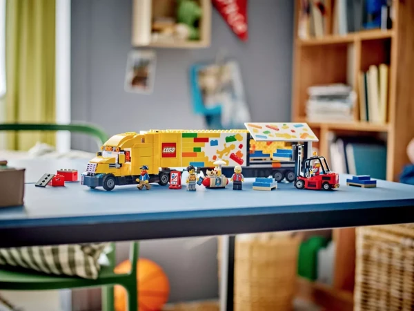 City 60440 LEGO 60440 «Желтый грузовик доставки»