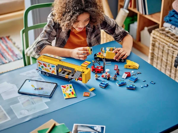 City 60440 LEGO 60440 «Желтый грузовик доставки»