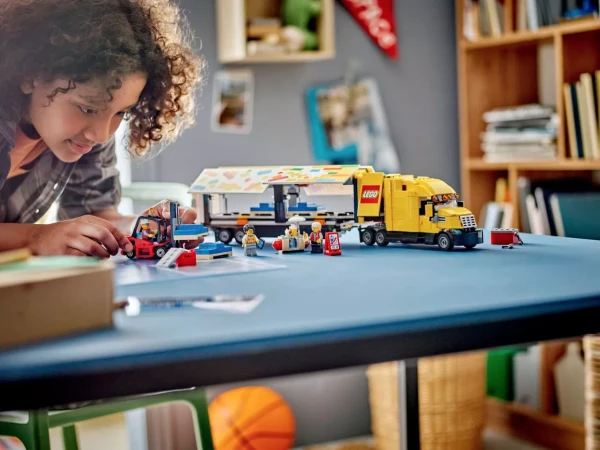City 60440 LEGO 60440 «Желтый грузовик доставки»