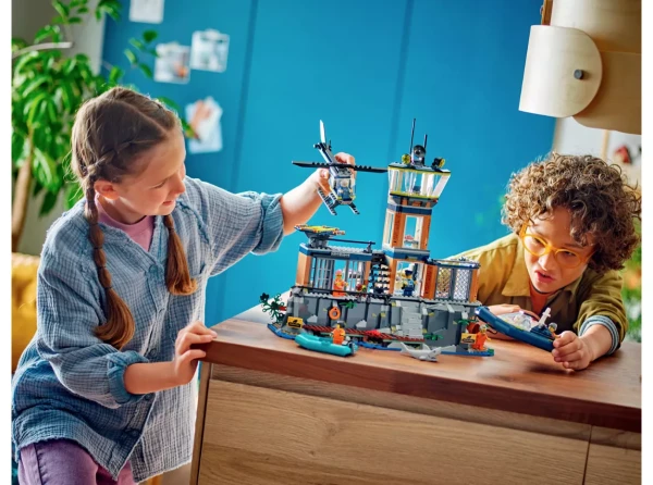 City 60419 Набор LEGO 60419 «Полицейский тюремный остров»