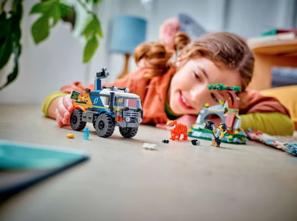 City 60426 Набор LEGO 60426 «Грузовик исследователя джунглей»