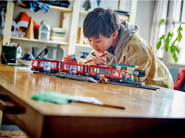 City 60423 Набор LEGO 60423 «Трамвай и станция в центре города»
