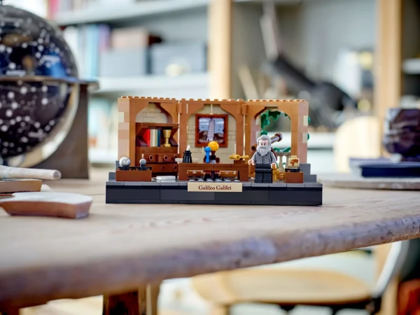 Ideas 40595 Набор LEGO 40595 «Дань уважения Галилео Галилею»
