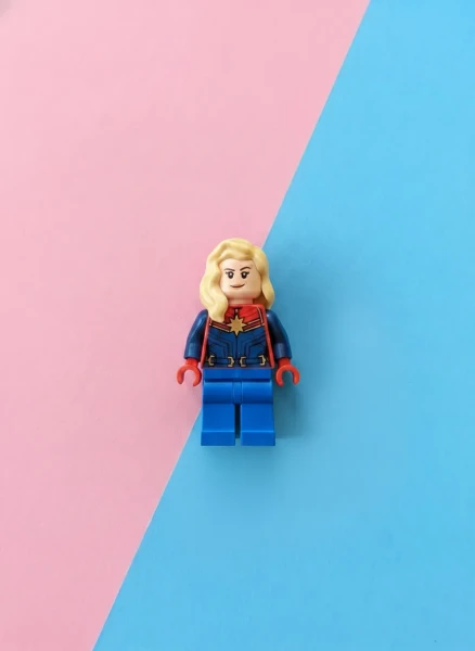 Magazine Gifts 242321 Captain Marvel