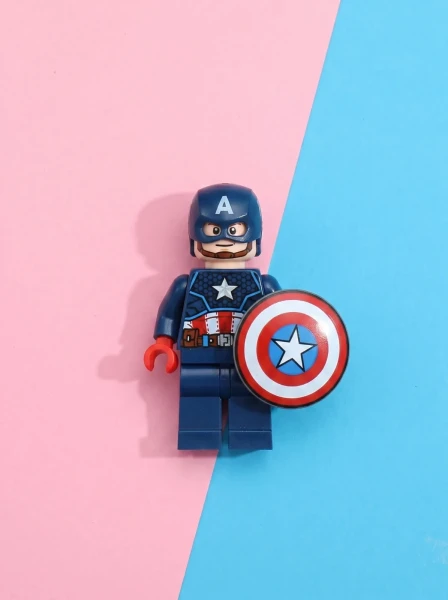 Magazine Gifts 242106 Captain America