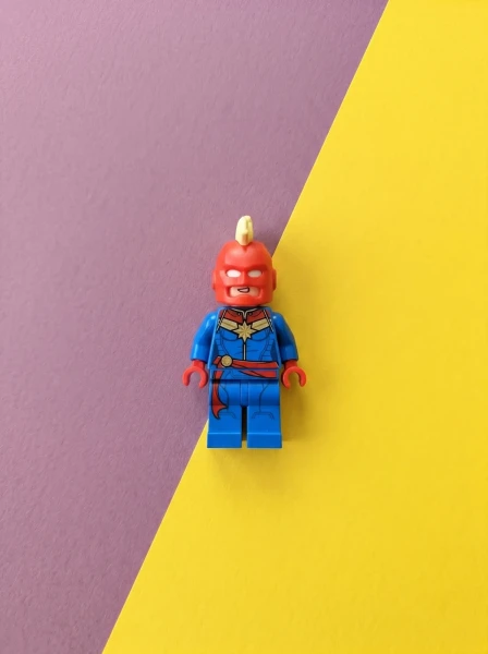 Magazine Gifts 242003 Captain Marvel