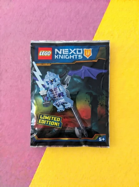 Magazine Gifts 271722 Stone Giant with Flying Machine