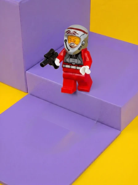 Magazine Gifts 5004408 Набор LEGO 5004408 «Пилот истребителя A-wing повстанцев»