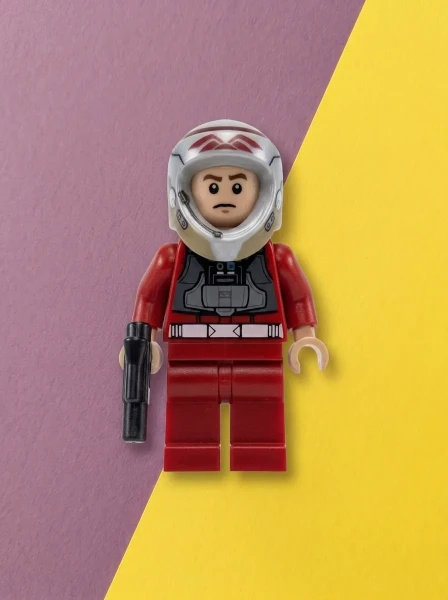 Magazine Gifts 5004408 Набор LEGO 5004408 «Пилот истребителя A-wing повстанцев»