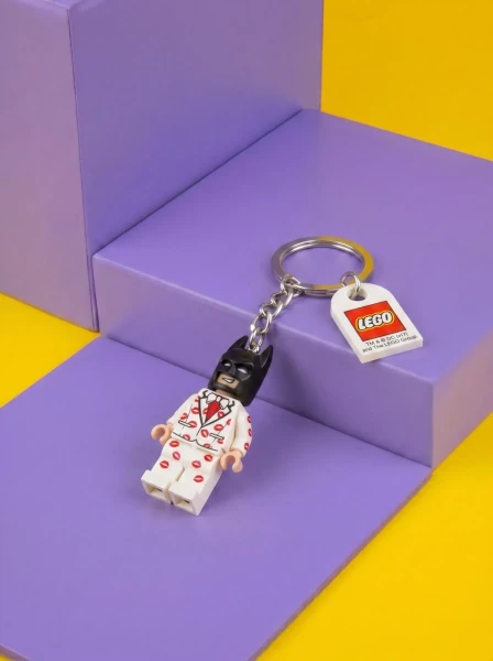 Брелки LEGO 5004928 Брелок LEGO 5004928 «Бэтмен в смокинге»