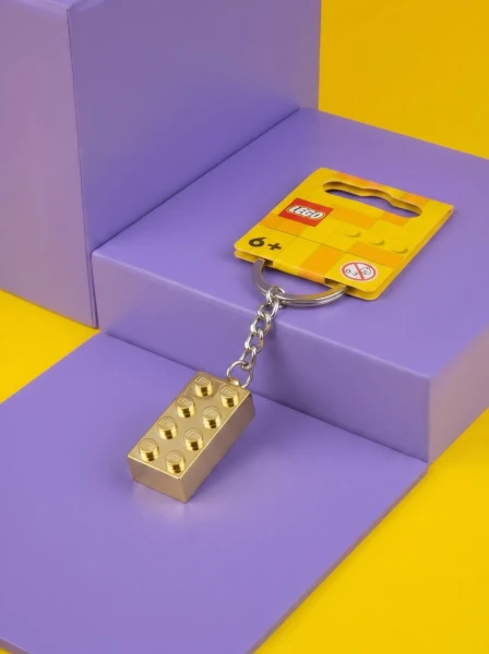 Брелки LEGO 850808 Брелок LEGO 850808 «Золотой 2x4 Stud»