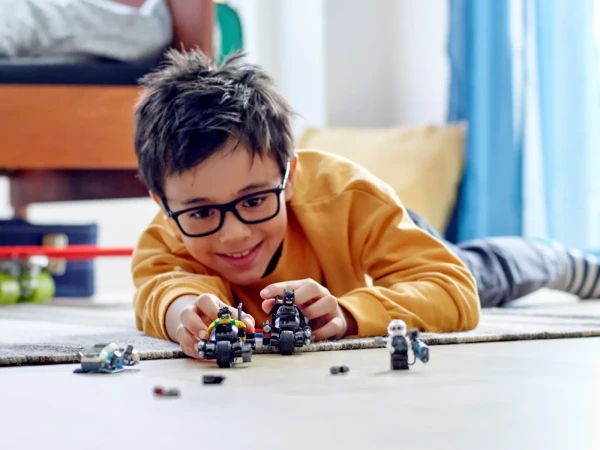 УЦЕНКА 76118987 НАБОР БЕЗ КОРОБКИ «LEGO 76118 Битва на Бэтцикле»