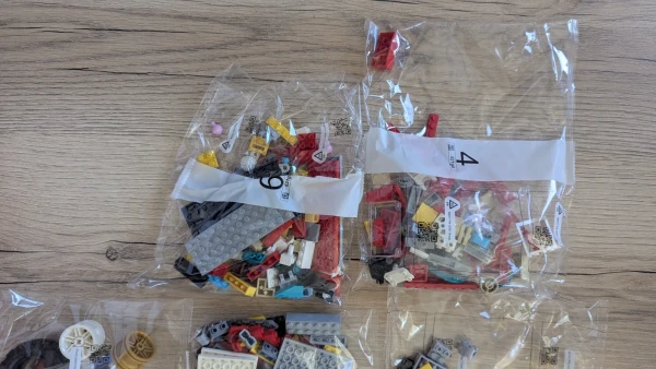 УЦЕНКА 80055987 НАБОР БЕЗ КОРОБКИ «LEGO 80055 «Тягач команды Монки Кида»