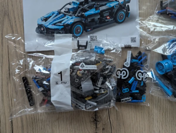 УЦЕНКА 42162987 НАБОР БЕЗ КОРОБКИ «LEGO 42162 Bugatti Bolide Agile Blue»