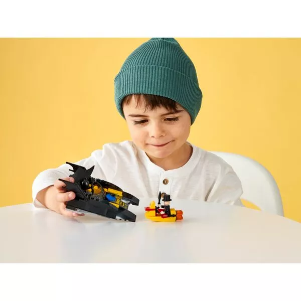 Batman 76158 Погоня за Пингвином на Бэткатере (Фото 15)