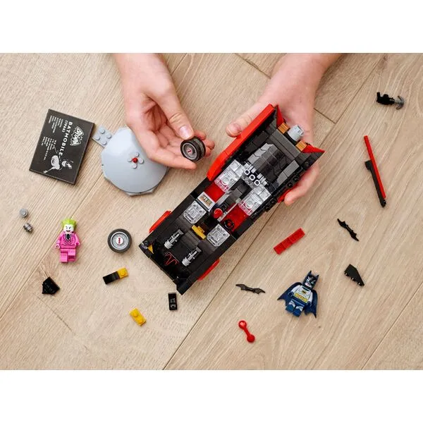 Batman 76188 Бэтмобиль из классического сериала «Бэтмен» (Фото 6)