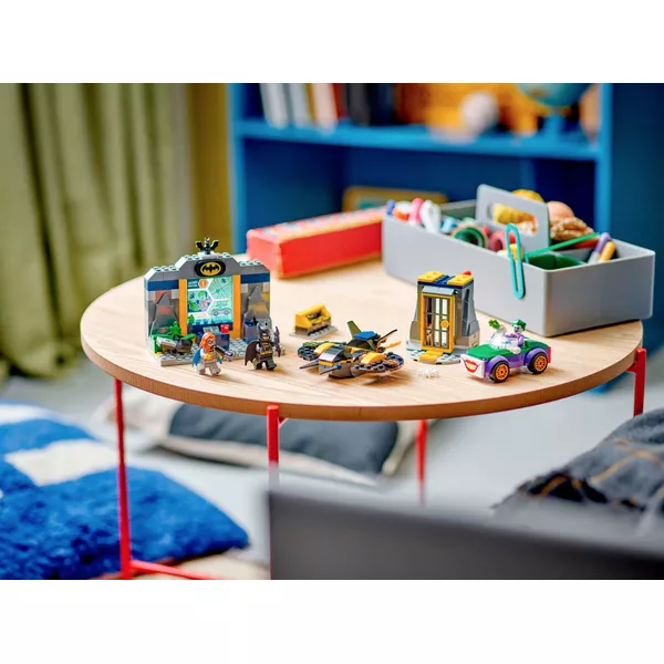 Batman 76272 Набор LEGO Batman 76272 «Бэтпещера» (Фото 5)