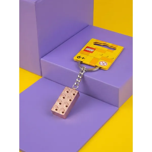 Брелки LEGO 853793 Брелок LEGO 853793 2x4 «Розовое золото» (Фото 2)