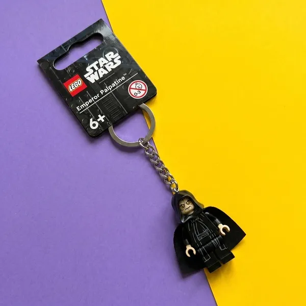 Брелки LEGO 854289 Брелок LEGO 854289 «Император Палпатин» (Фото 3)