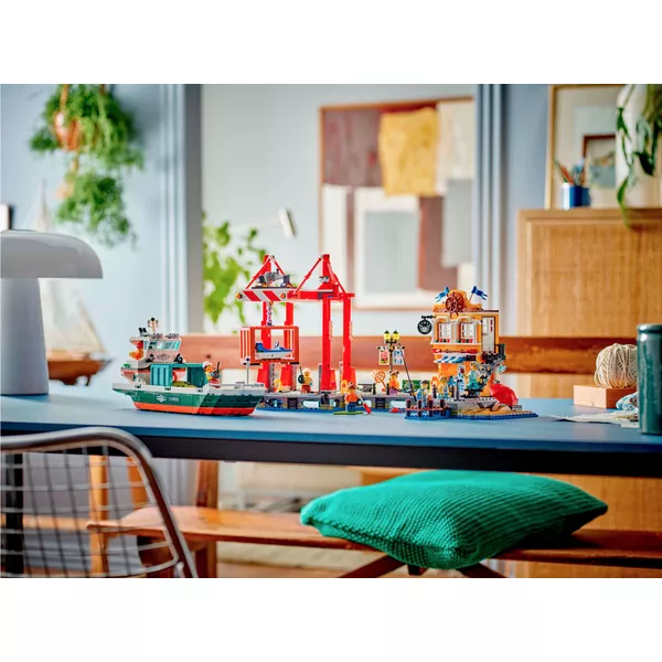 City 60422 Набор LEGO 60422 «Морской порт с грузовым судном» (Фото 12)