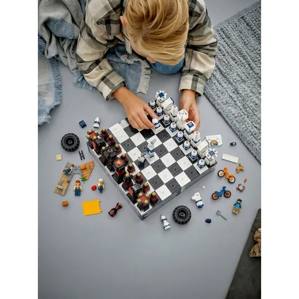 Эксклюзивные и Коллекционные Наборы LEGO 40174 Шахматы и шашки (Фото 5)