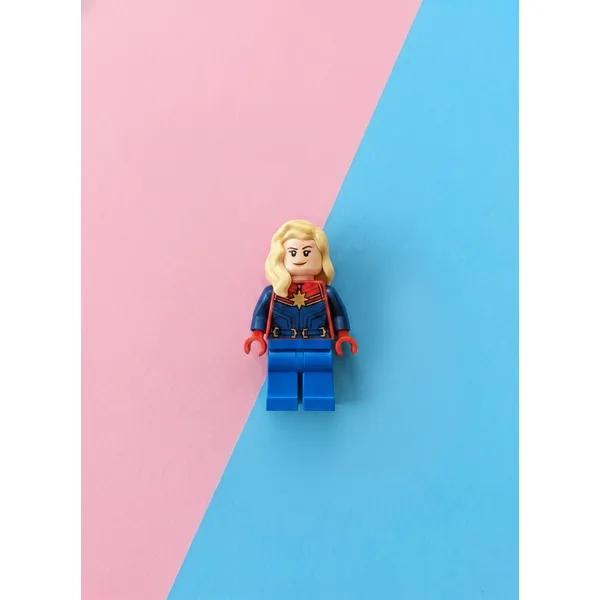 Magazine Gifts 242321 Captain Marvel (Фото 4)