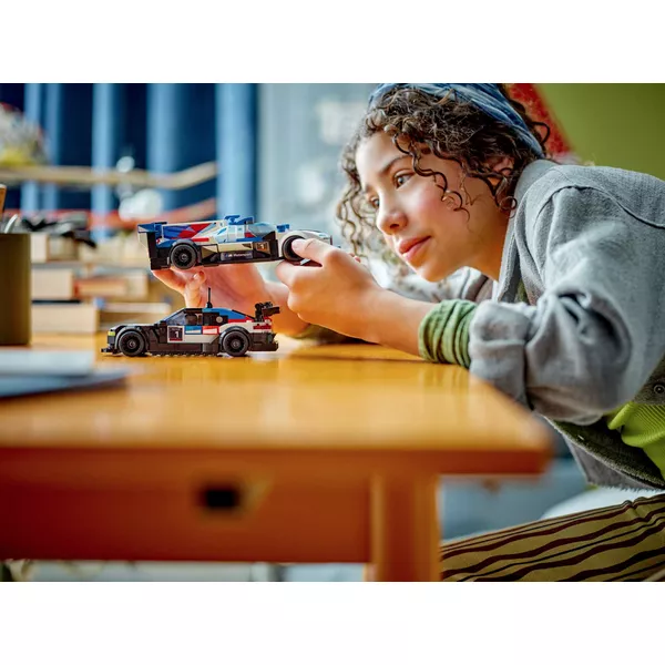 Speed Champions 76922 Набор LEGO 76922 BMW M4 GT3 & BMW M Hybrid V8 (Фото 4)