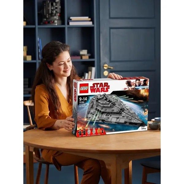 Star Wars 75190 Звёздный разрушитель Первого Ордена (Фото 3)