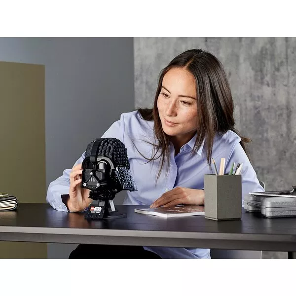 Star Wars 75304 LEGO Star Wars 75304 «Шлем Дарта Вейдера» (Фото 19)