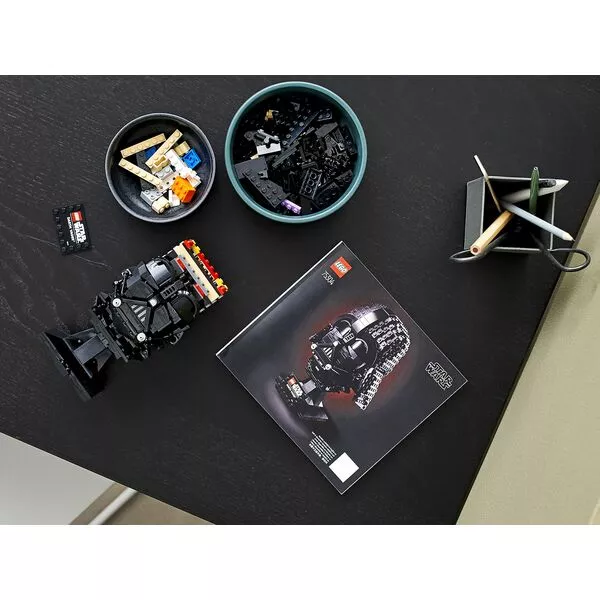Star Wars 75304 LEGO Star Wars 75304 «Шлем Дарта Вейдера» (Фото 12)