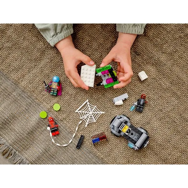 Super Heroes 76184 Человек-паук против атаки дронов Мистерио (Фото 4)