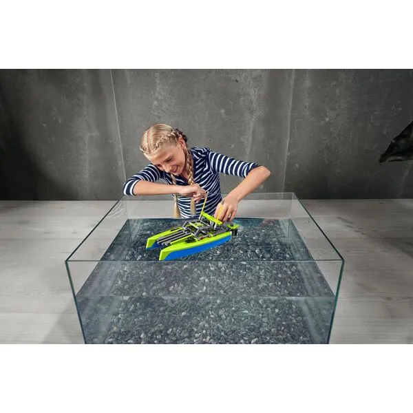 Technic 42105 Катамаран (Фото 3)