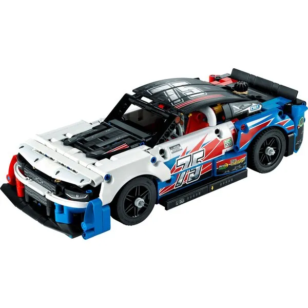 Technic 42153 Шевроле Камаро ZL1 нового поколения NASCAR (Фото 6)